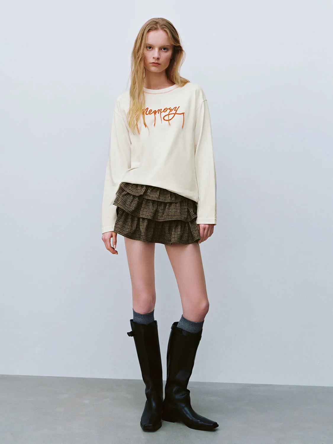Loose Long Sleeve T-Shirts sold by Urban Revivo product image thumbnail 4
