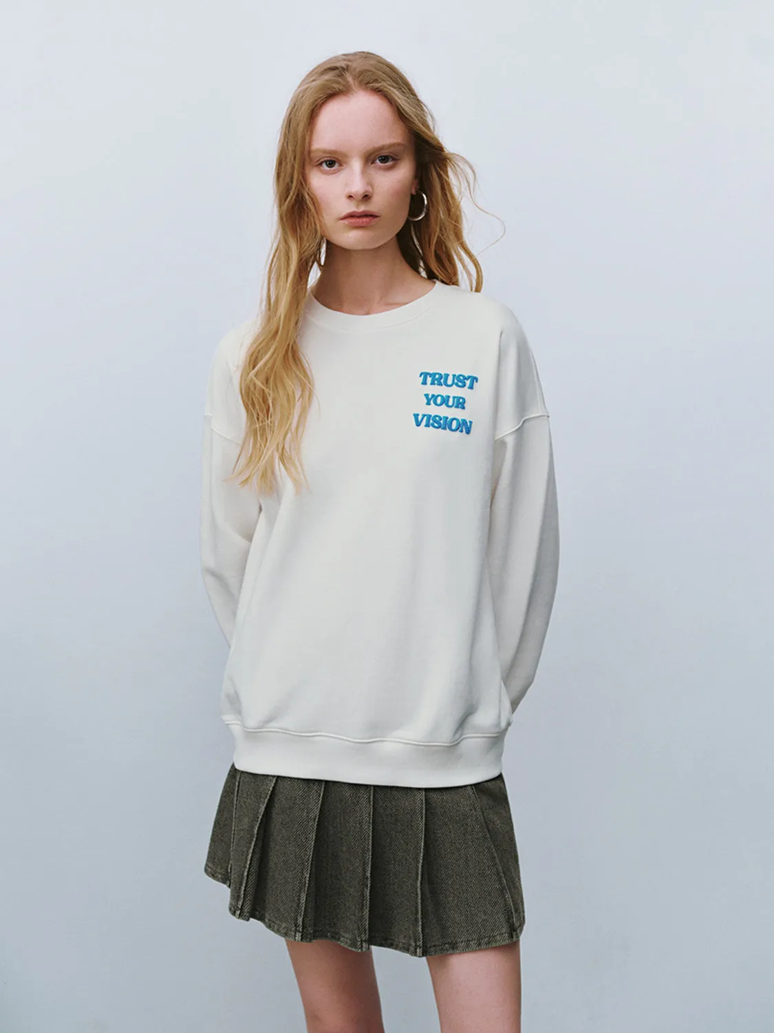 Loose Crew Neck Sweatshirts sold by Urban Revivo