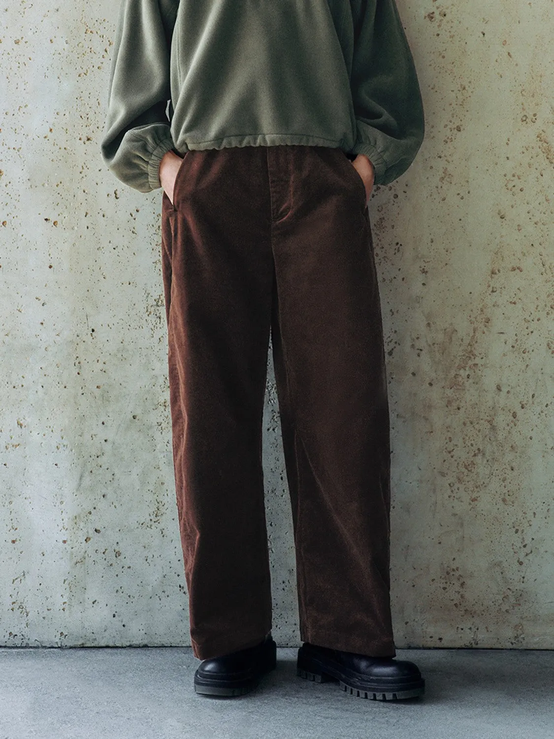 Loose Carrot Fit Pants sold by Urban Revivo product image thumbnail 2