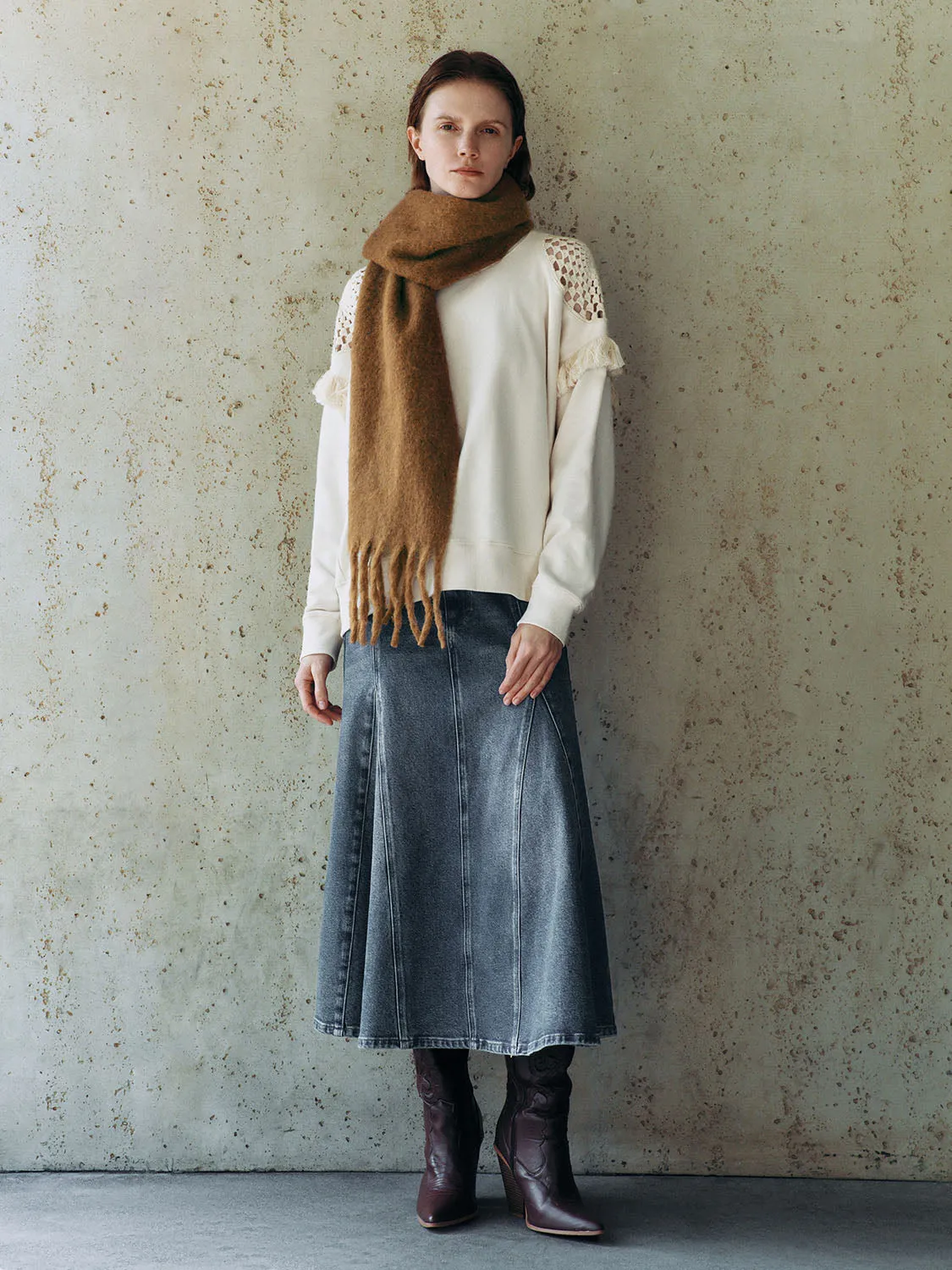 Crew Neck Oversized Sweatshirts sold by Urban Revivo product image thumbnail 4