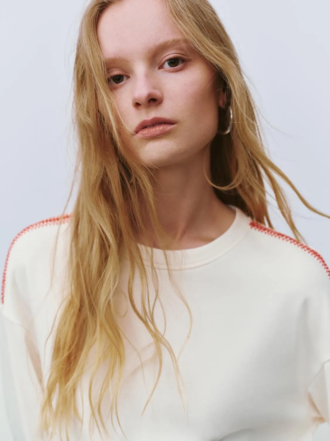 Crew Neck Loose Sweatshirts sold by Urban Revivo product image thumbnail 3