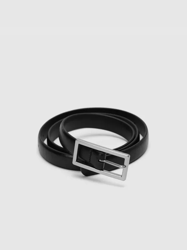 Belts sold by Urban Revivo