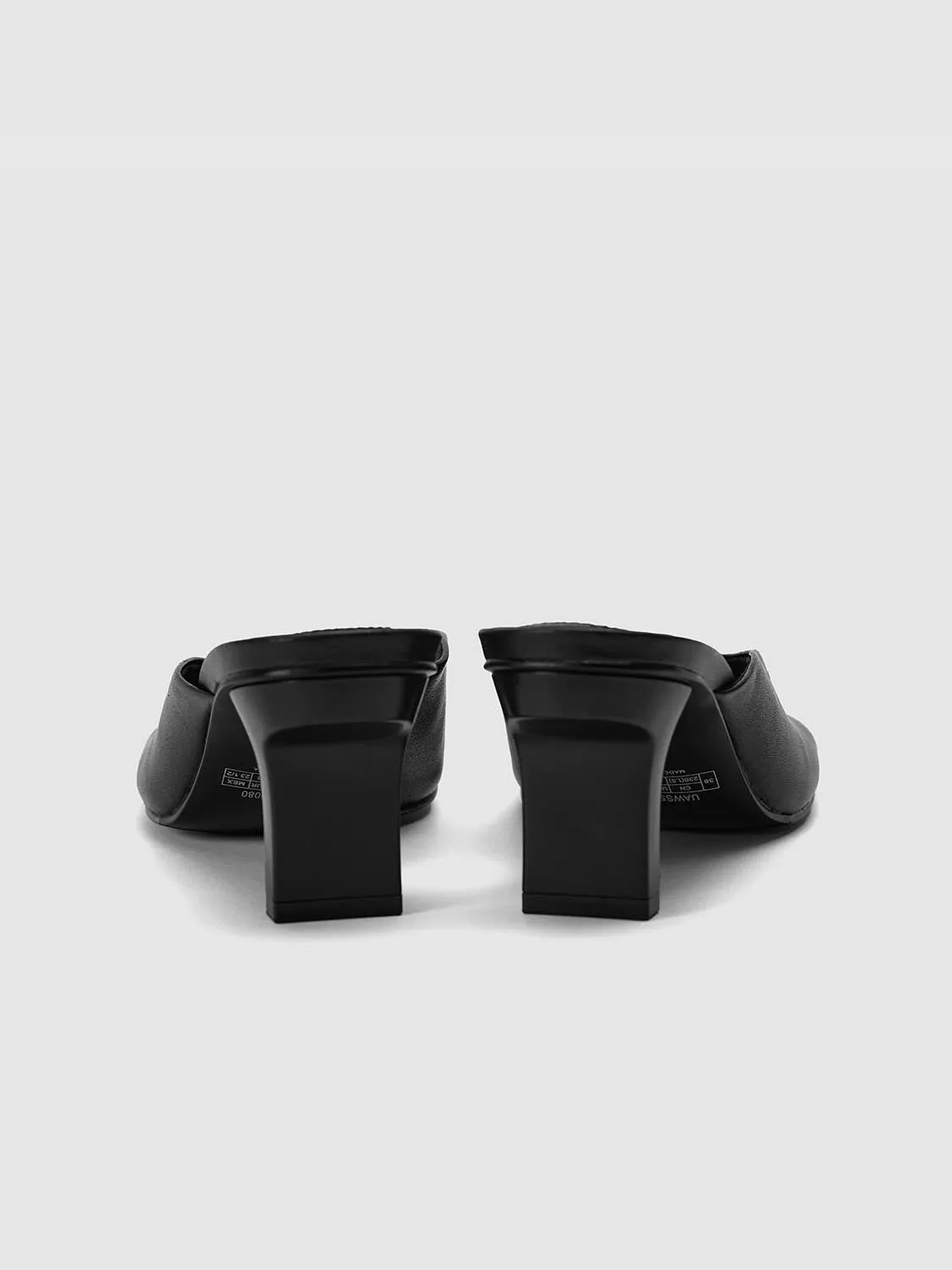 Slippers sold by Urban Revivo product image thumbnail 3