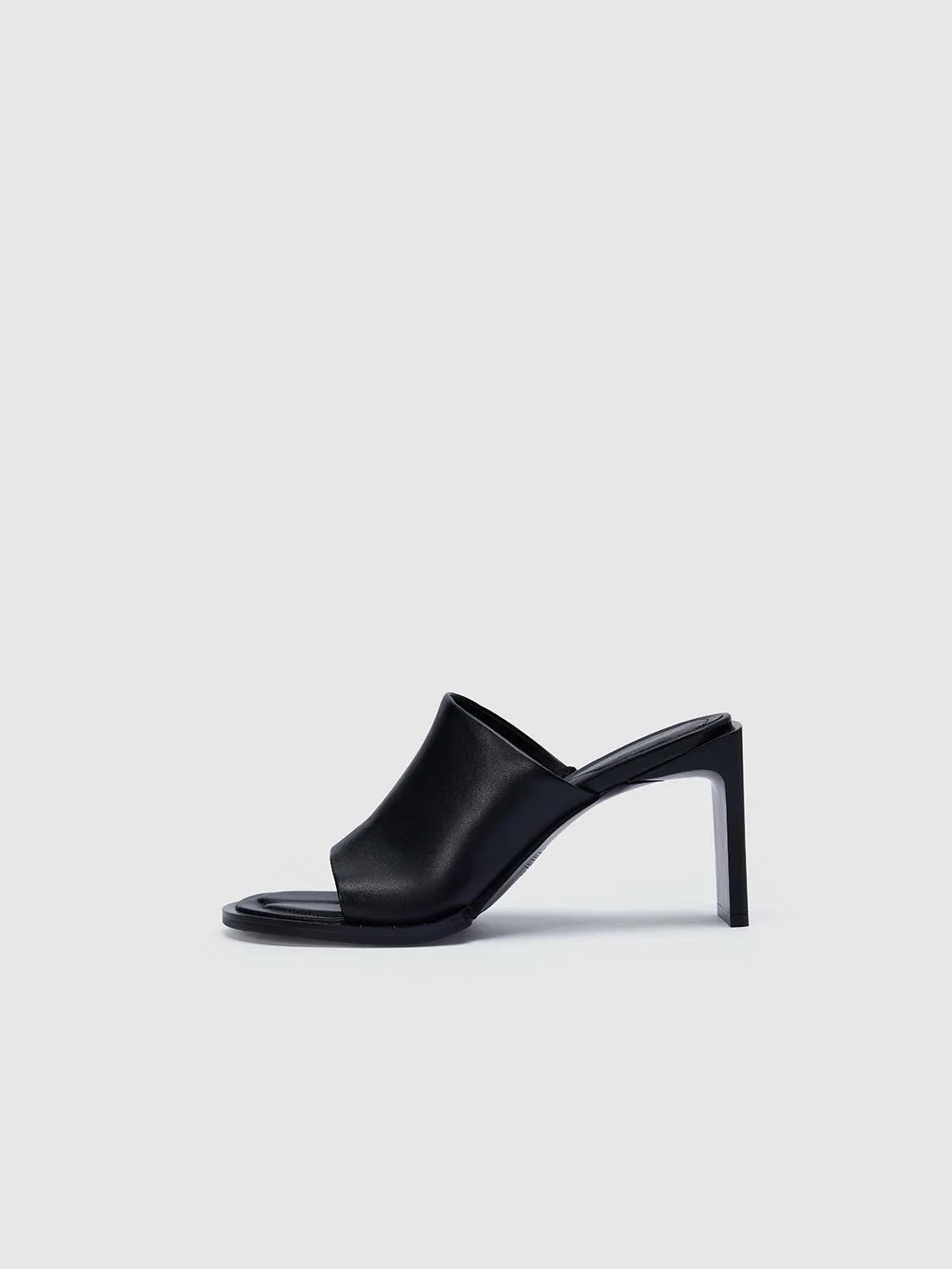 Slippers sold by Urban Revivo product image thumbnail 3