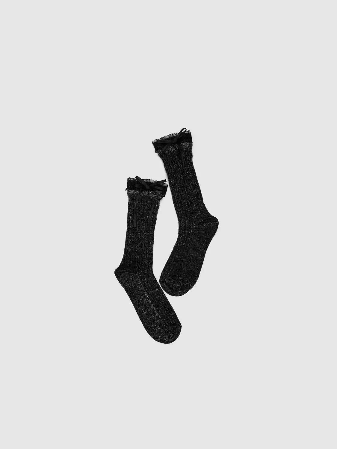 Socks sold by Urban Revivo