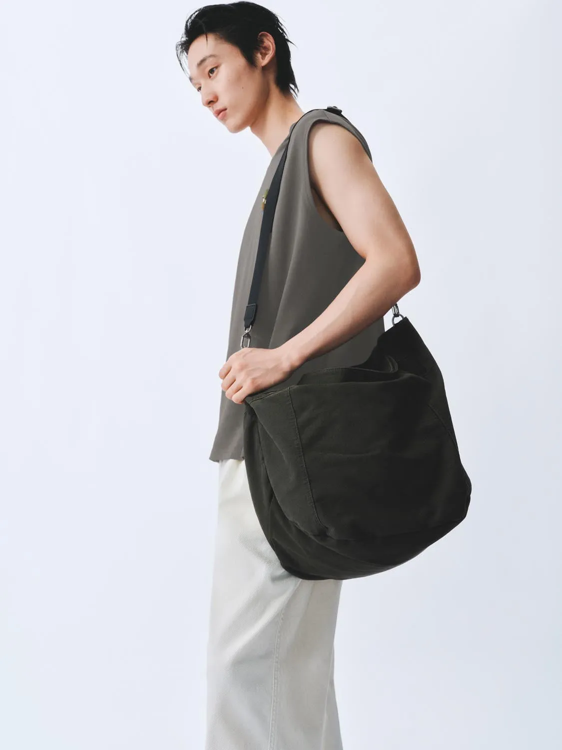 Tank Tops sold by Urban Revivo product image thumbnail 2