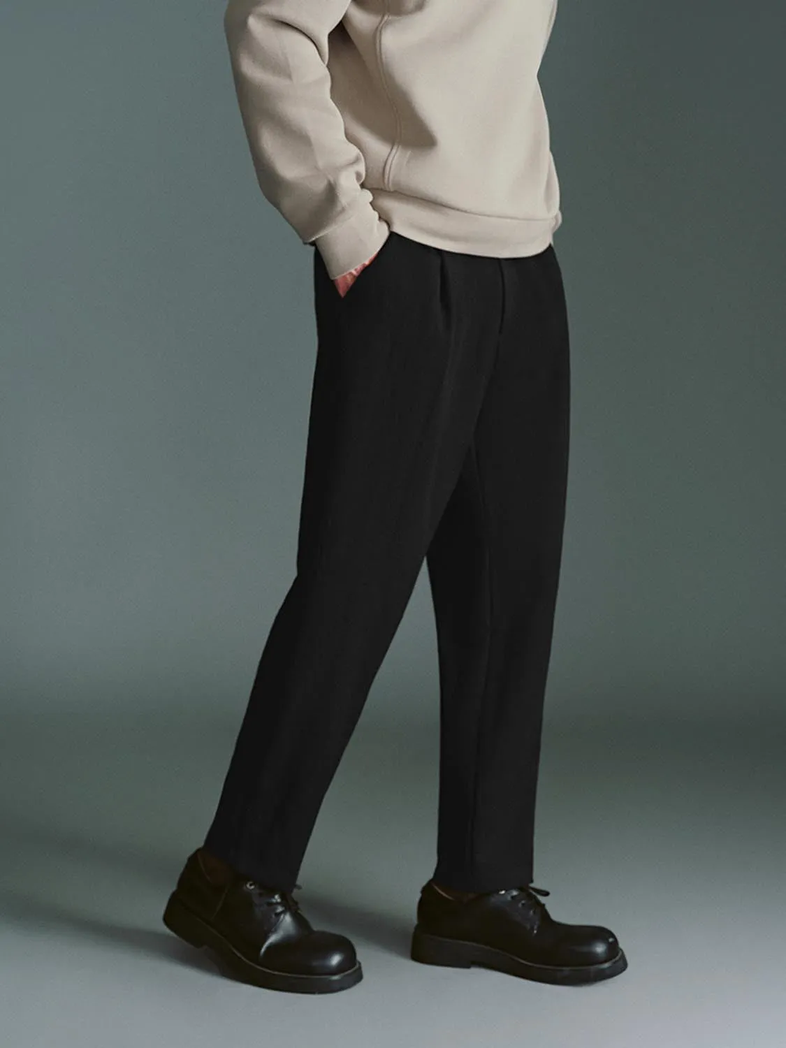 Carrot Fit Pants sold by Urban Revivo product image thumbnail 2