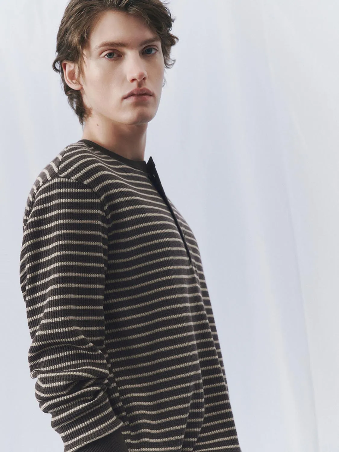 Long Sleeve T-Shirts sold by Urban Revivo product image thumbnail 5