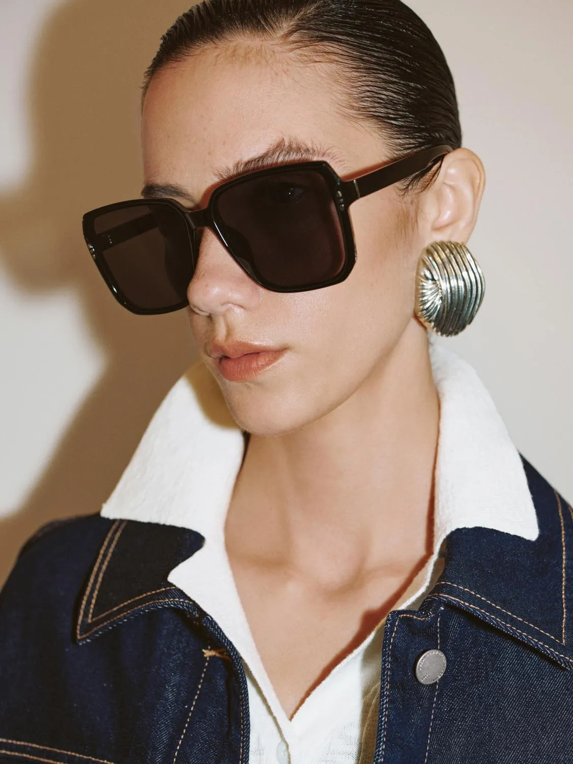 Denim Jackets sold by Urban Revivo product image thumbnail 3