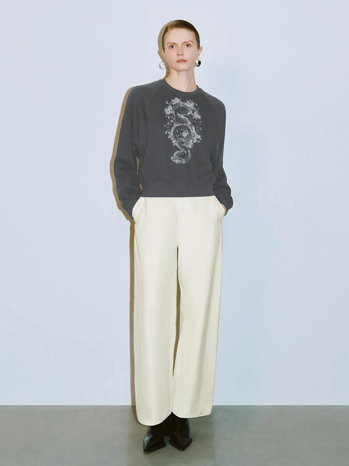 Loose Sweatshirts sold by Urban Revivo product image thumbnail 4