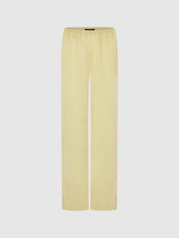 Wide-Leg Pants sold by Urban Revivo
