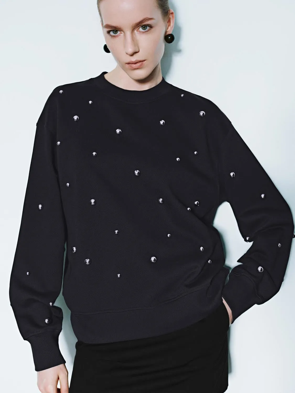 Loose Sweatshirts sold by Urban Revivo product image thumbnail 2