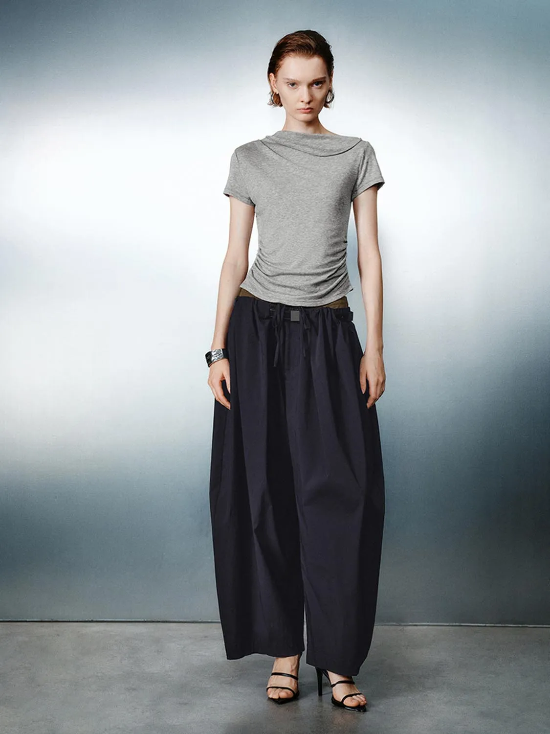 Ruched Short Sleeve T-Shirts sold by Urban Revivo product image thumbnail 4
