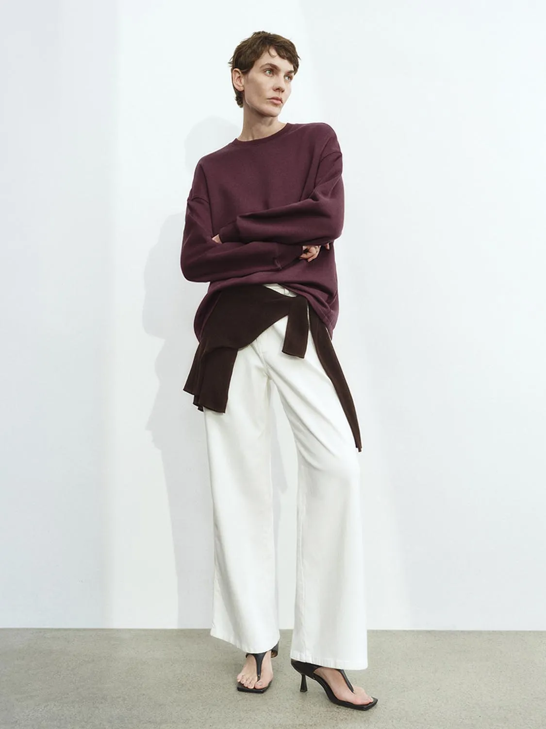 Loose Sweatshirts sold by Urban Revivo product image thumbnail 4