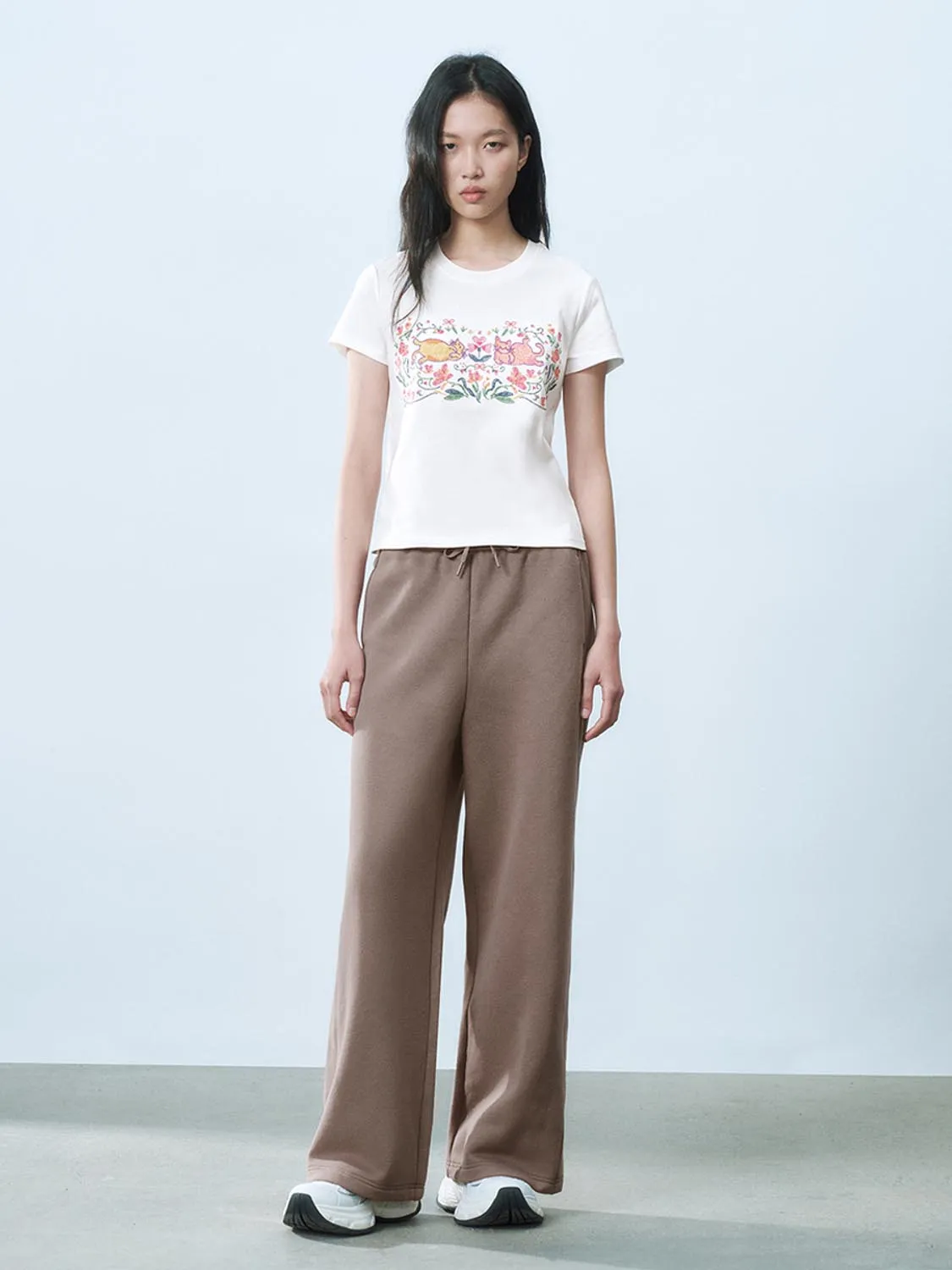 Straight Pants sold by Urban Revivo product image thumbnail 5