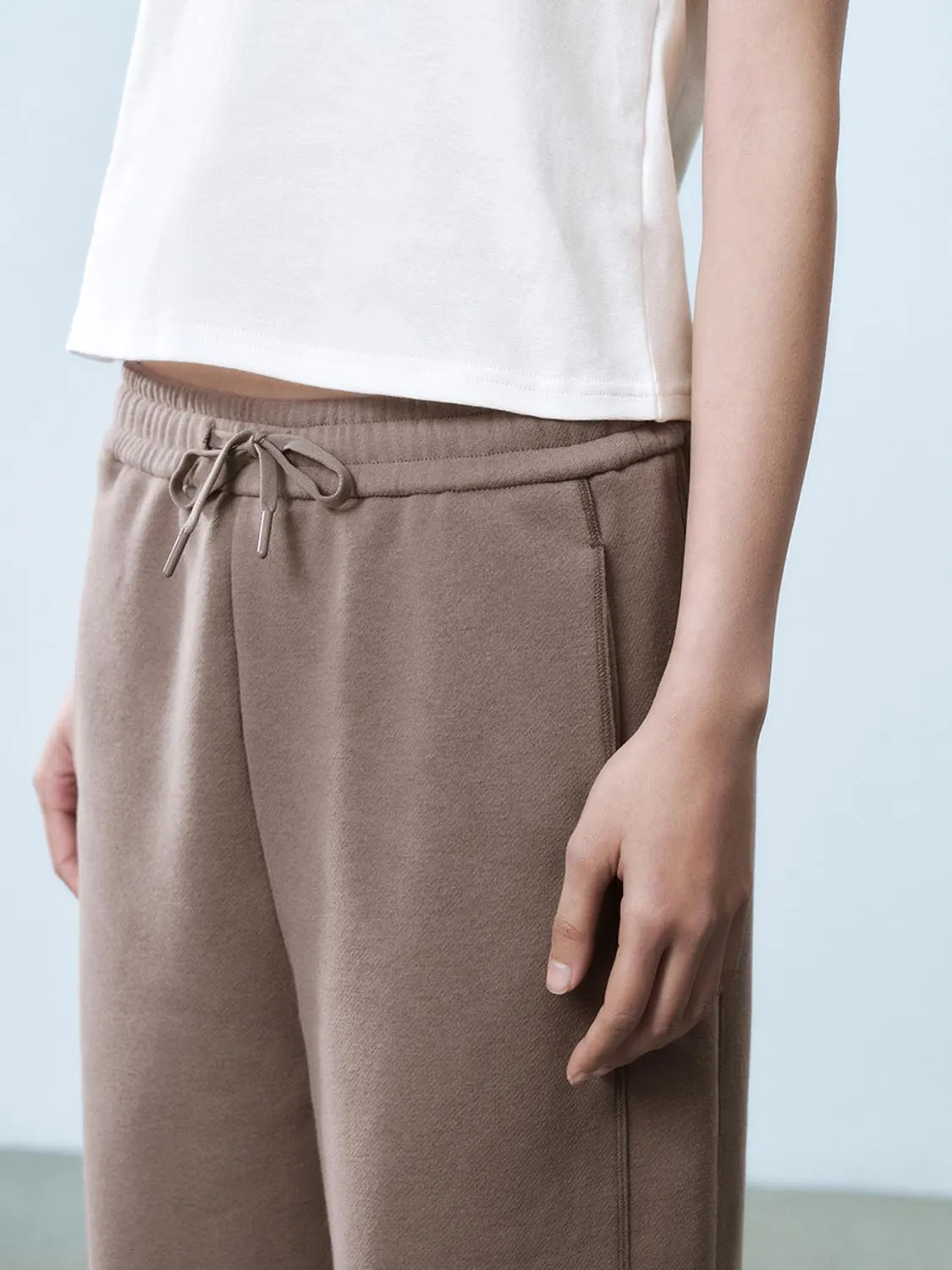 Straight Pants sold by Urban Revivo product image thumbnail 4