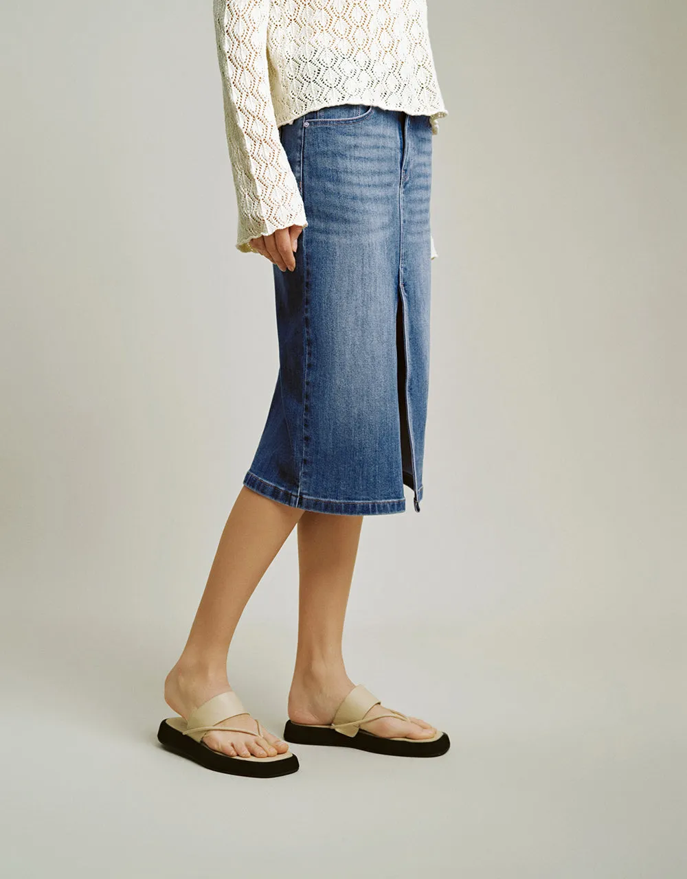Split Hem Midi Straight Denim Skirt sold by Urban Revivo product image thumbnail 4
