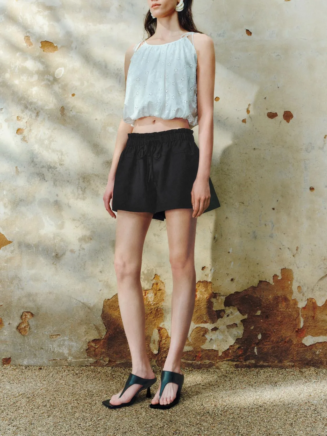 Shorts sold by Urban Revivo product image thumbnail 3