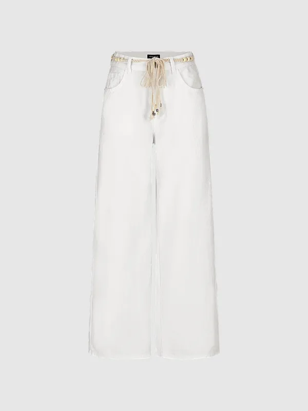 Denim Jeans sold by Urban Revivo