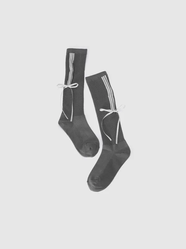 Socks sold by Urban Revivo
