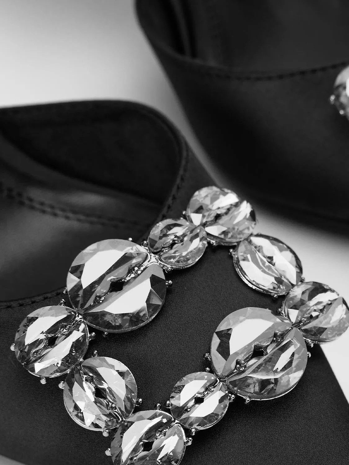 High Heeled Slingbacks sold by Urban Revivo product image thumbnail 5