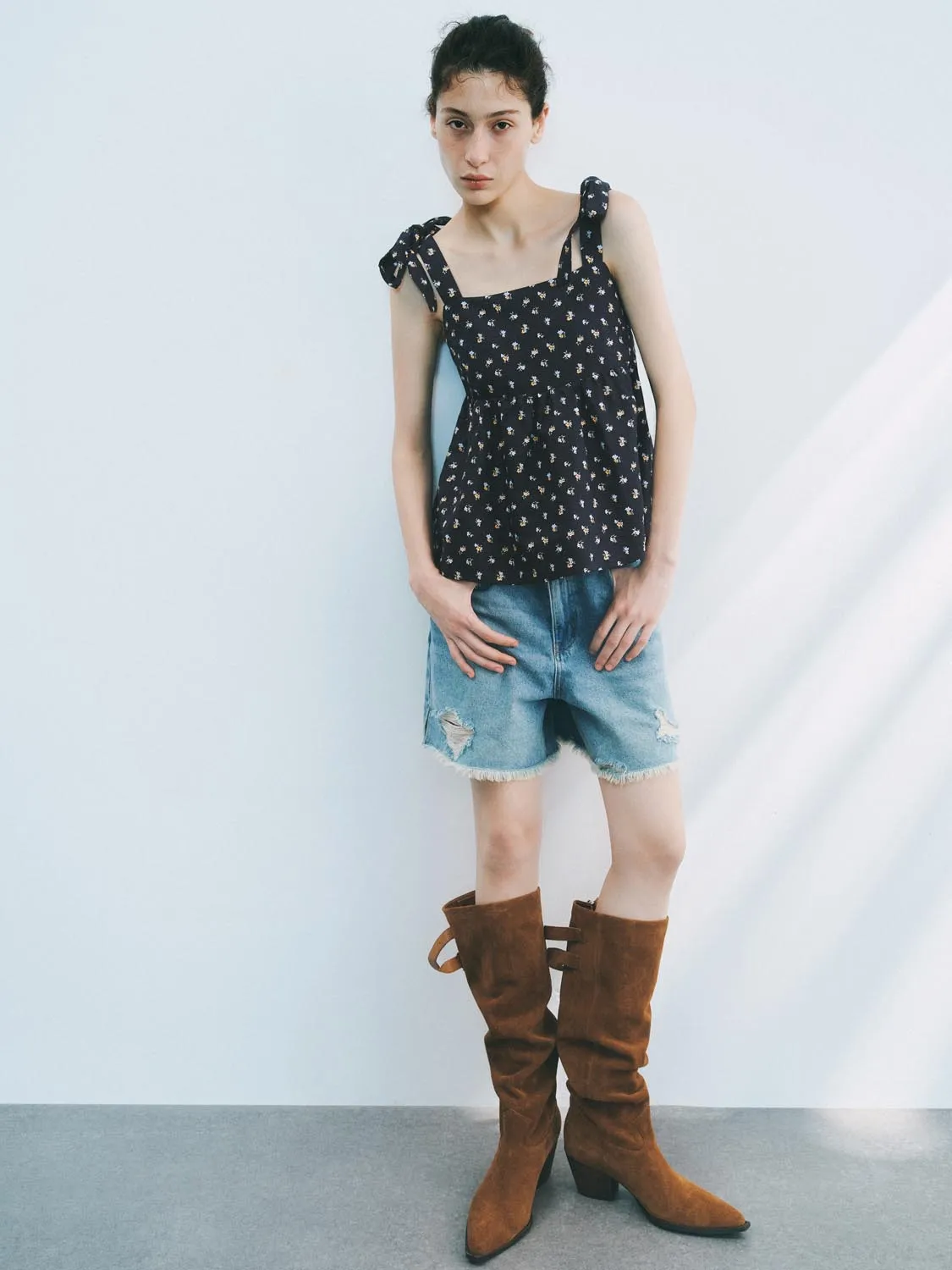 Sleeveless Tie Up Overhead  Blouses sold by Urban Revivo product image thumbnail 5