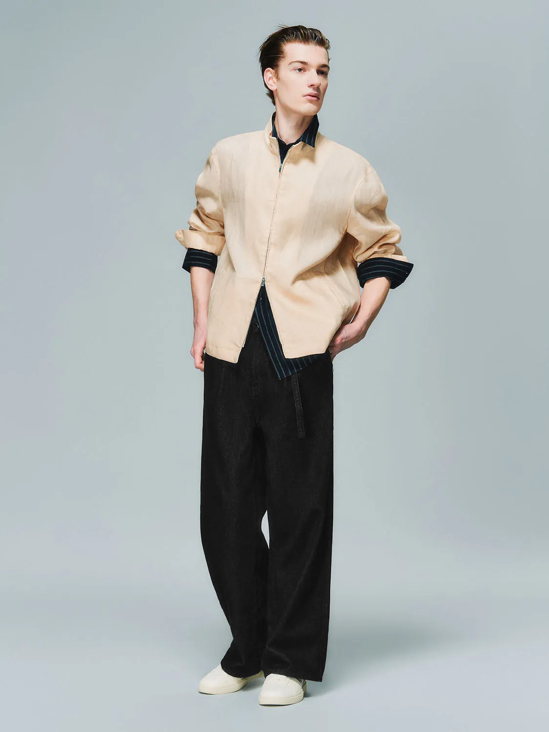 Jackets sold by Urban Revivo product image thumbnail 5