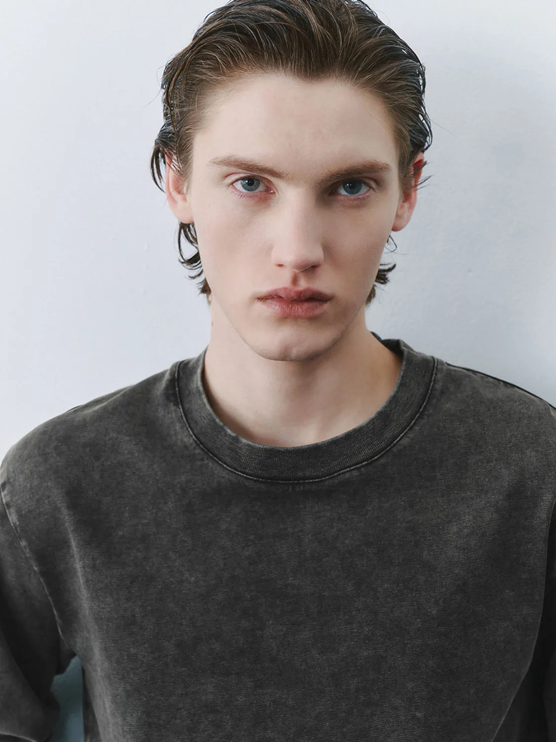 Long Sleeve T-Shirts sold by Urban Revivo product image thumbnail 5