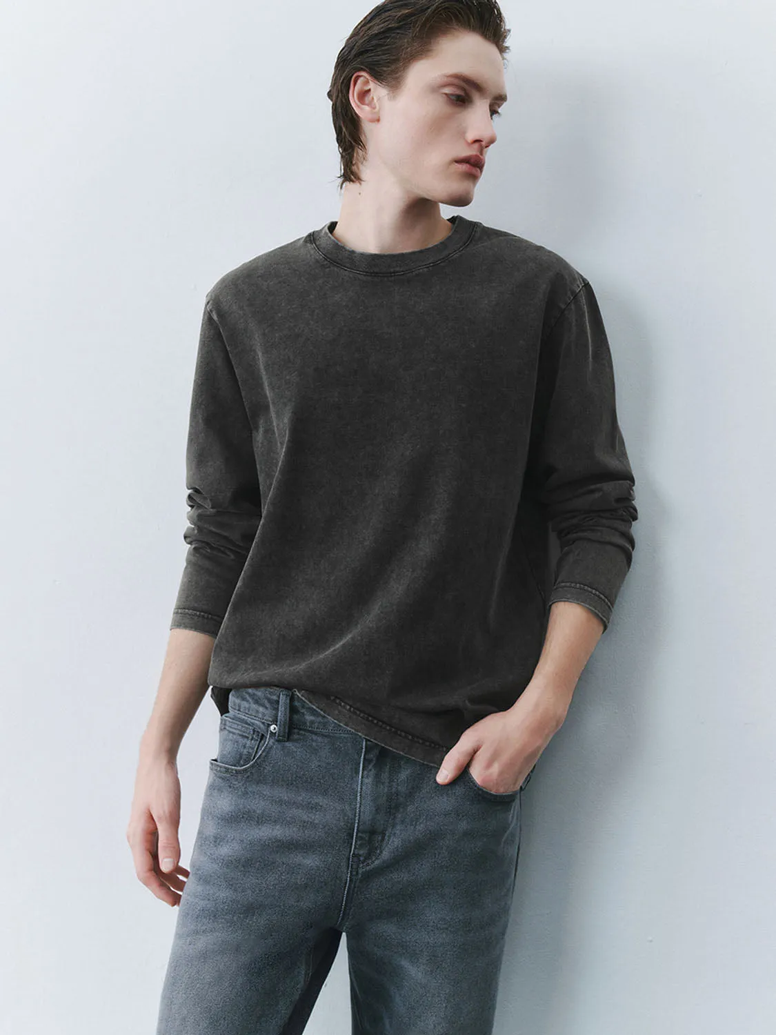 Long Sleeve T-Shirts sold by Urban Revivo product image thumbnail 3