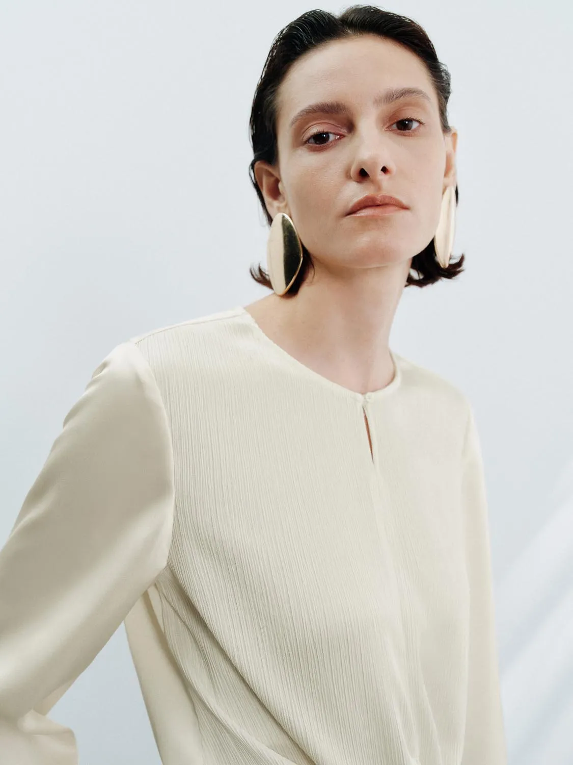 Tie Up Front Overhead Shirts sold by Urban Revivo product image thumbnail 3