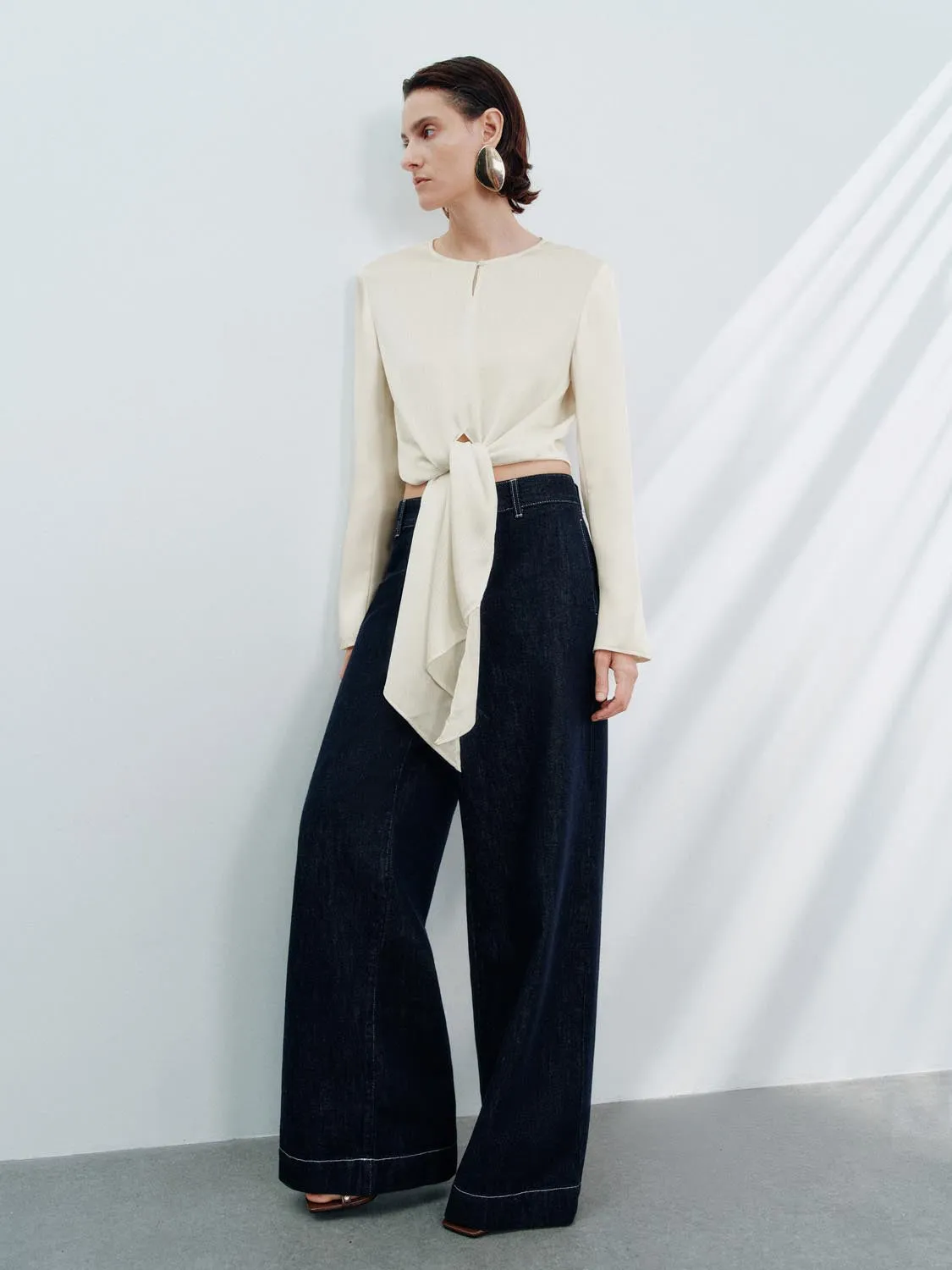 Tie Up Front Overhead Shirts sold by Urban Revivo product image thumbnail 5