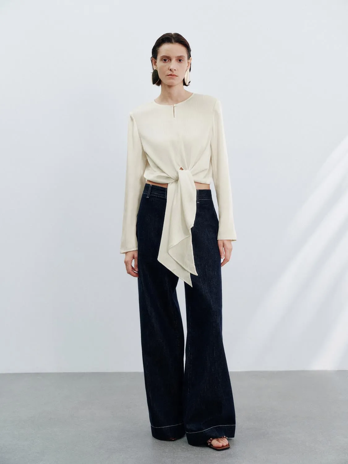 Tie Up Front Overhead Shirts sold by Urban Revivo product image thumbnail 4