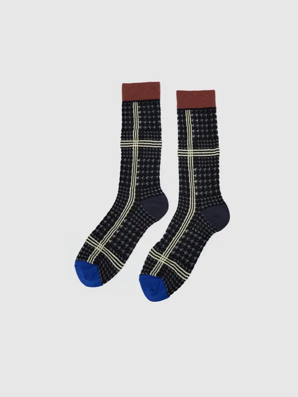Socks sold by Urban Revivo