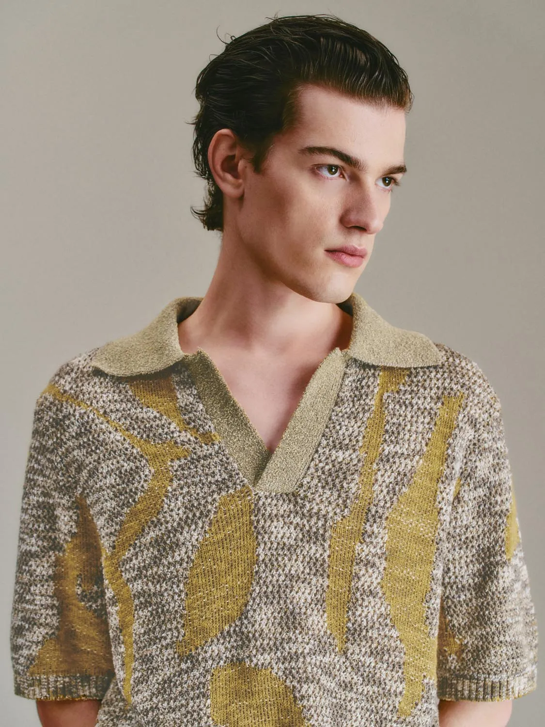 Knitted T-Shirts sold by Urban Revivo product image thumbnail 3