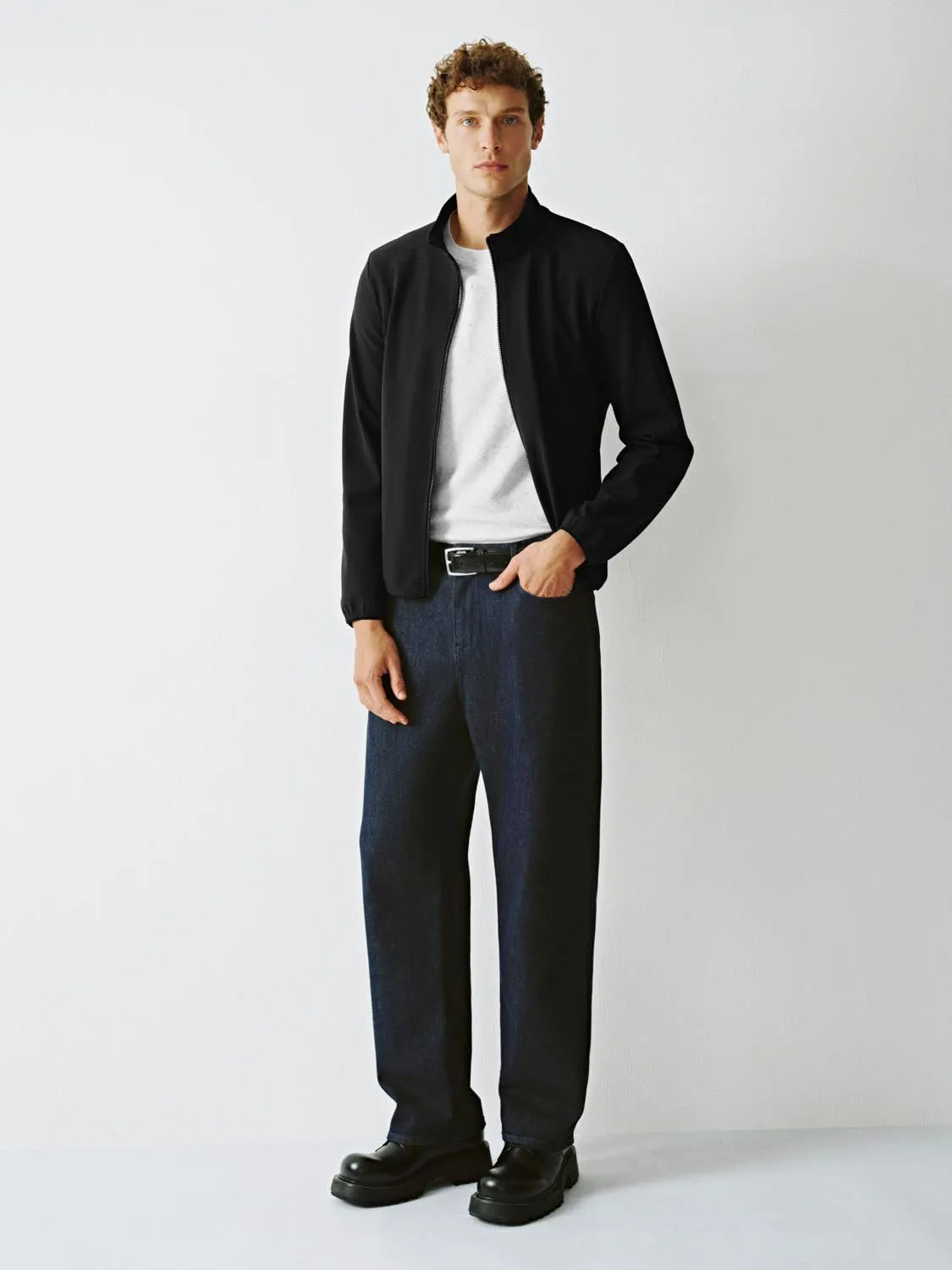 Jackets sold by Urban Revivo product image thumbnail 4