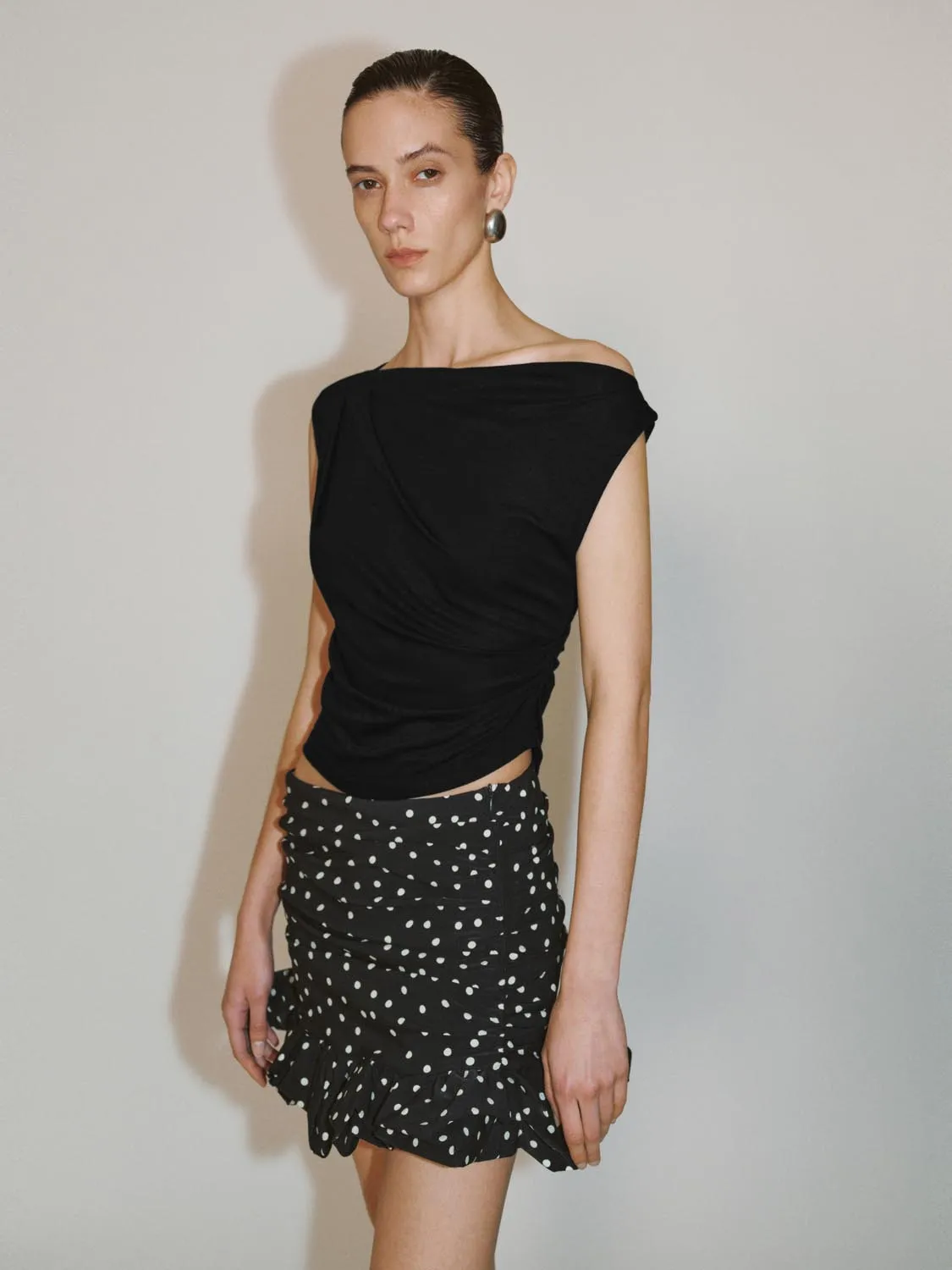 Off Shoulder Skinny Fit Tops sold by Urban Revivo product image thumbnail 2