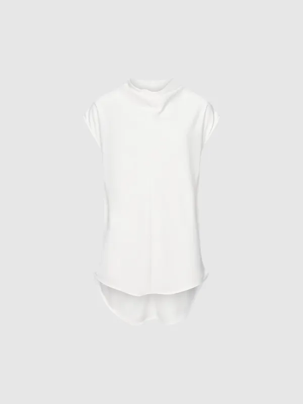 Overhead Shirts sold by Urban Revivo