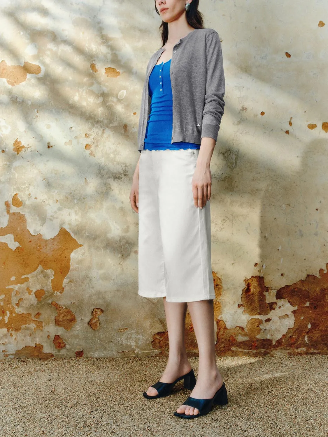 Capri Denim Jeans sold by Urban Revivo product image thumbnail 3