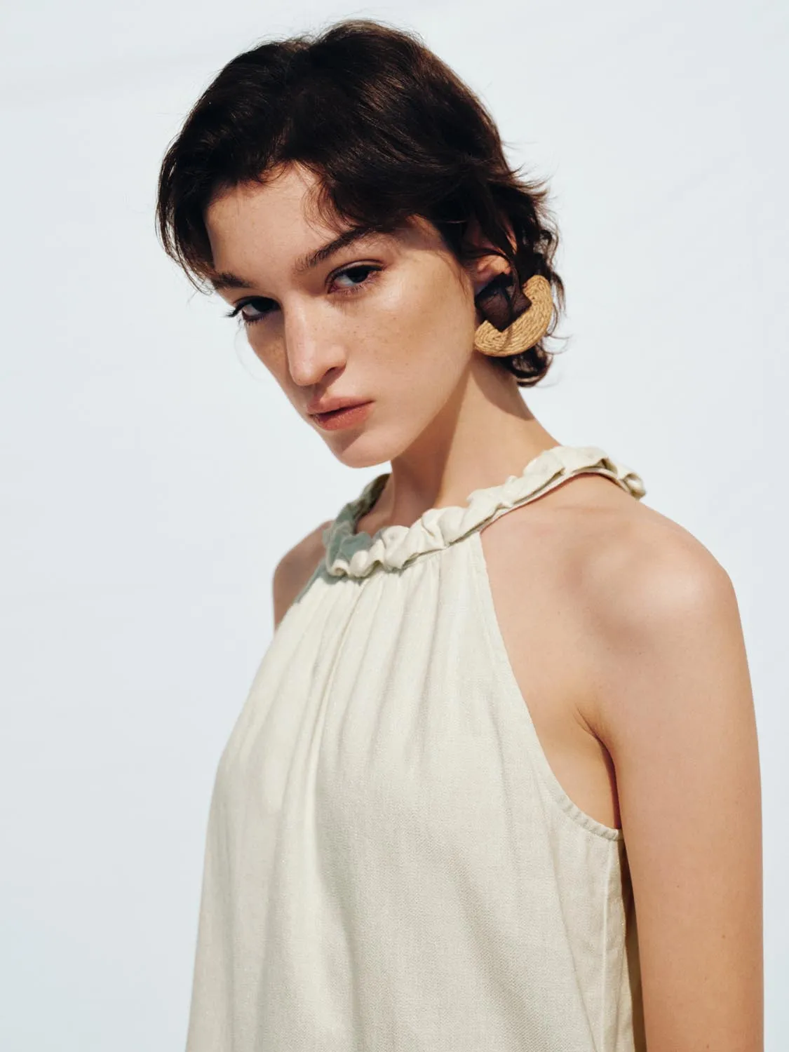 Halter Neck Sleeveless A-Line Maxi Dresses sold by Urban Revivo product image thumbnail 3