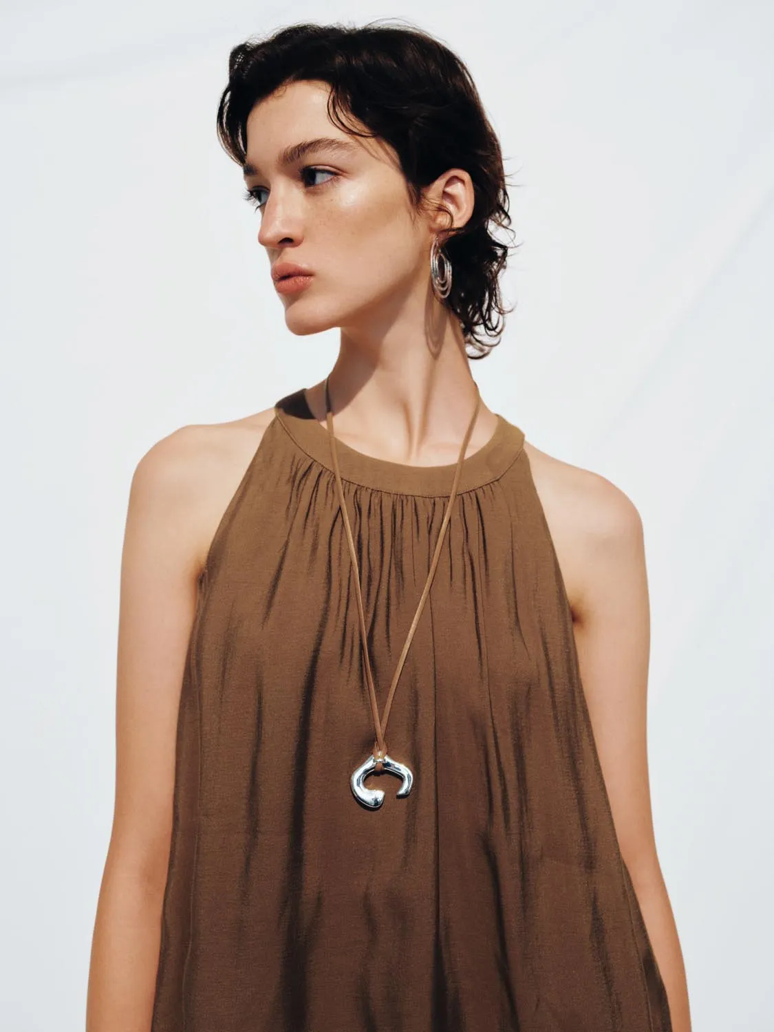 Halter Neck Overhead Shirts sold by Urban Revivo product image thumbnail 3