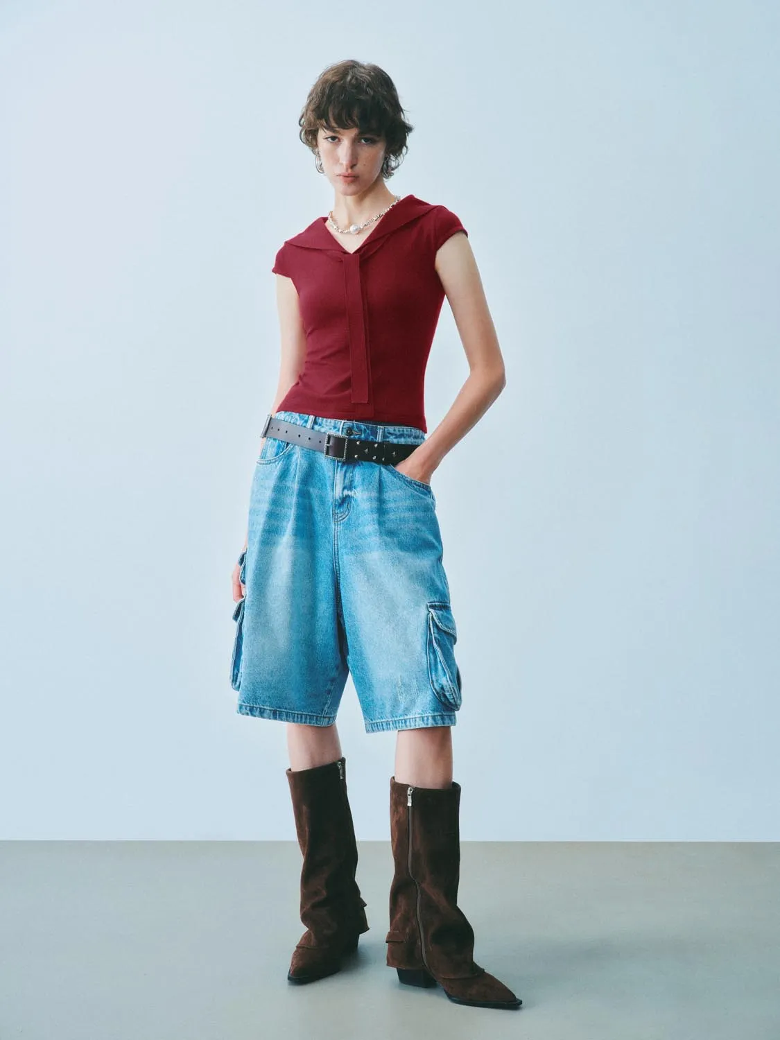 Knitted V-Neck T-Shirts sold by Urban Revivo product image thumbnail 4