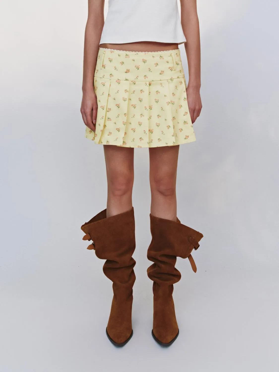 Floral Pleated Mini Skirts sold by Urban Revivo product image thumbnail 2