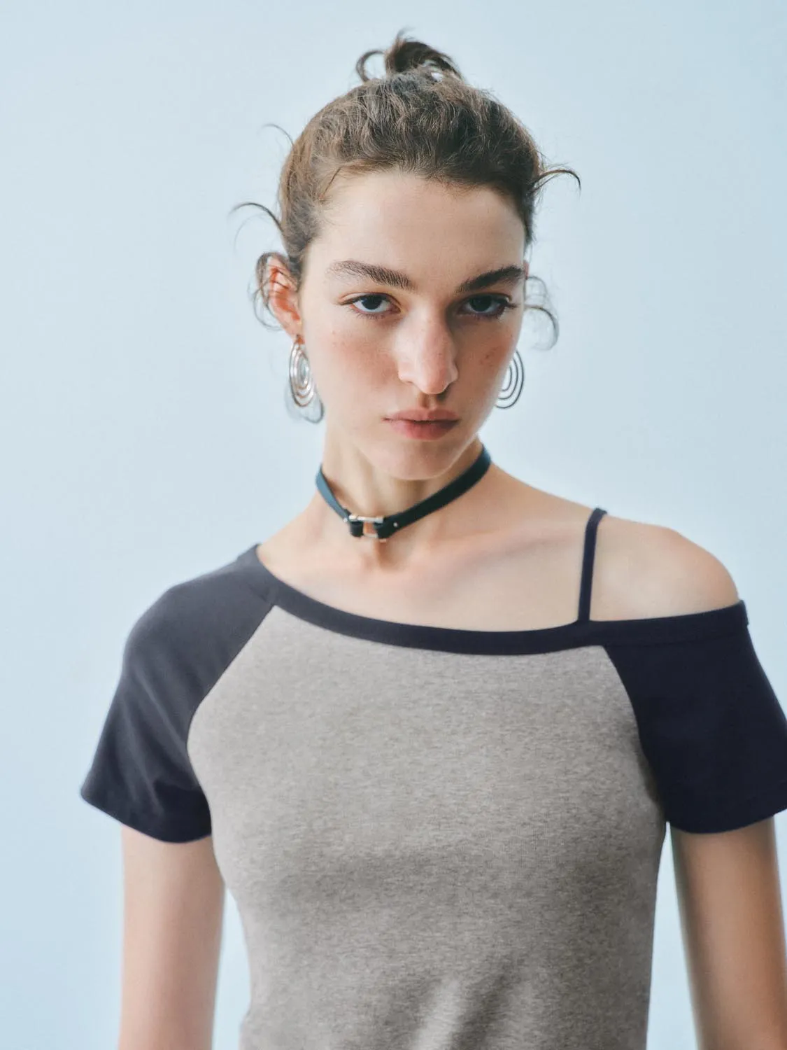 One Shoulder T-Shirts sold by Urban Revivo product image thumbnail 3