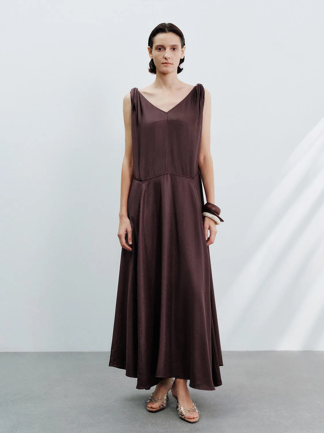 V-Neck Sleeveless A-Line Maxi Dresses sold by Urban Revivo