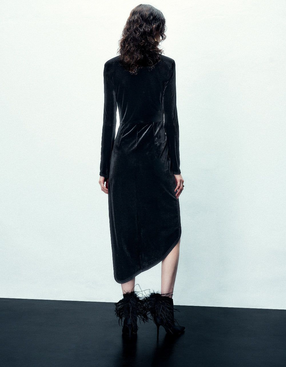 Surplice Neck Skinny Dress sold by Urban Revivo product image thumbnail 4