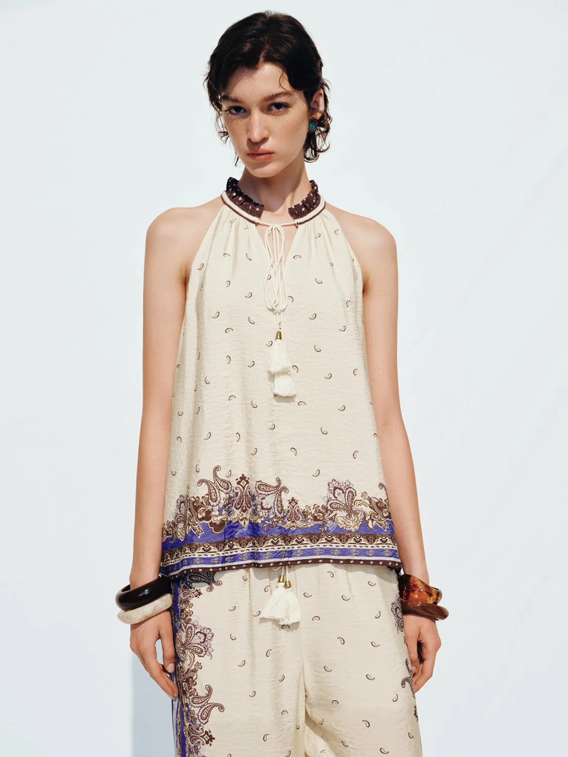 Sleeveless Floral Overhead Shirts sold by Urban Revivo