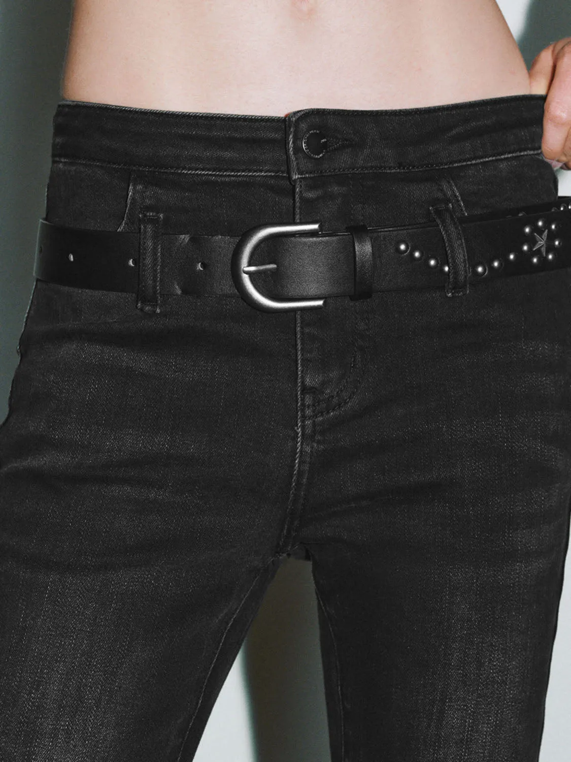 Skinny Denim Flared Jeans sold by Urban Revivo product image thumbnail 4