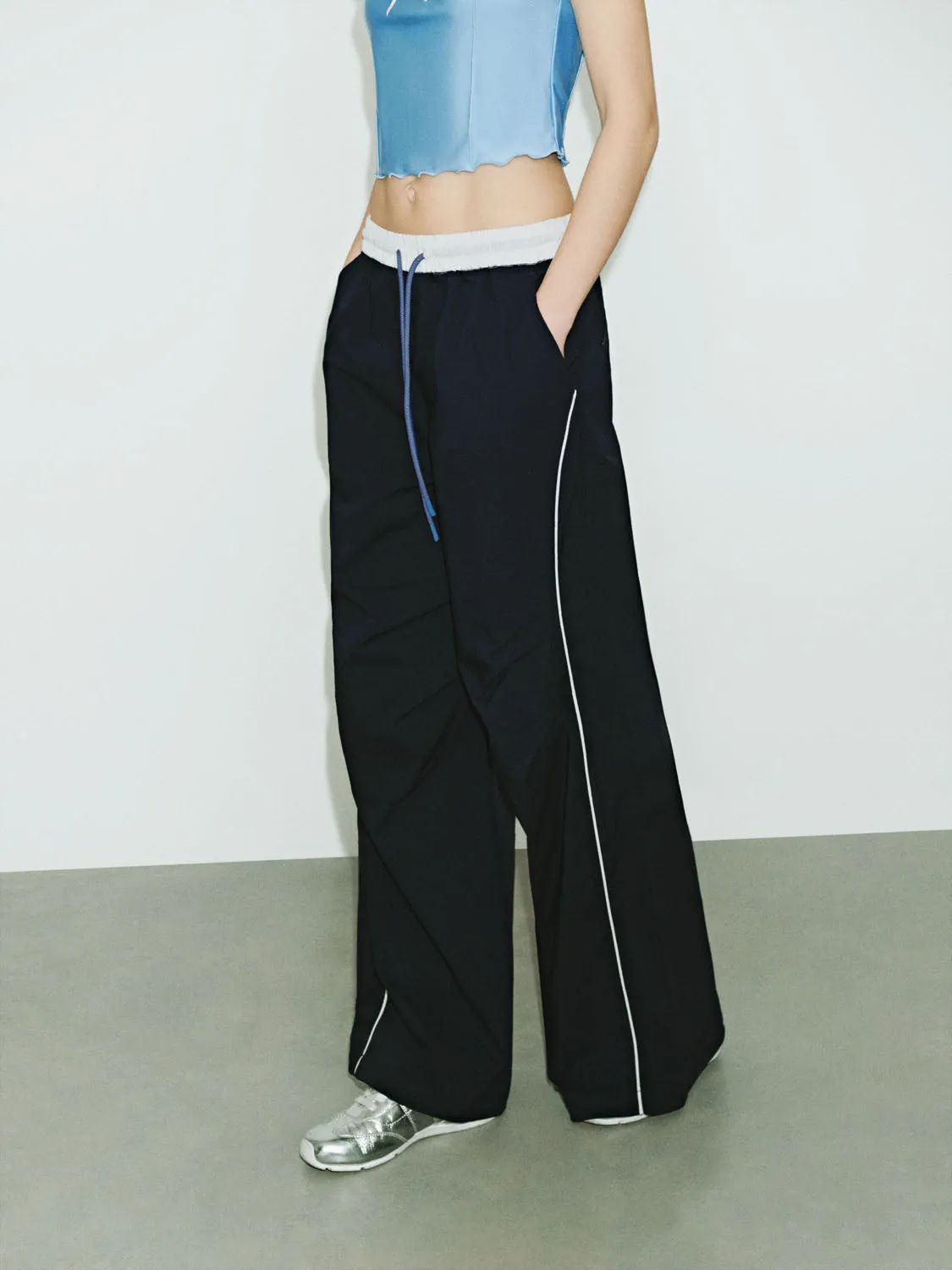 Loose Wide-Leg Pants sold by Urban Revivo product image thumbnail 3