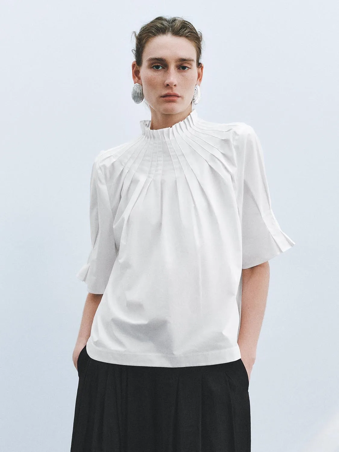 Overhead Shirts sold by Urban Revivo
