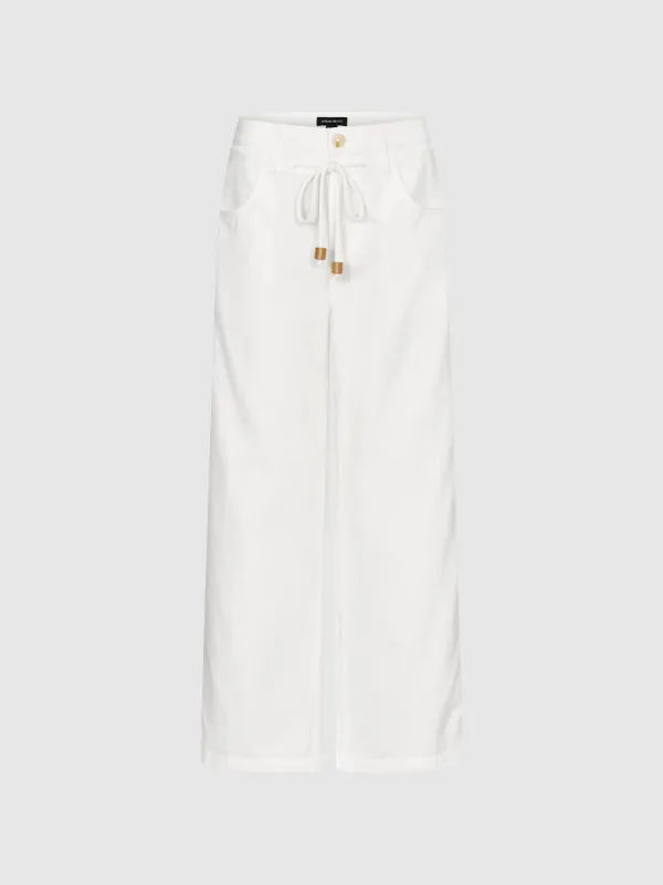 Denim Jeans sold by Urban Revivo